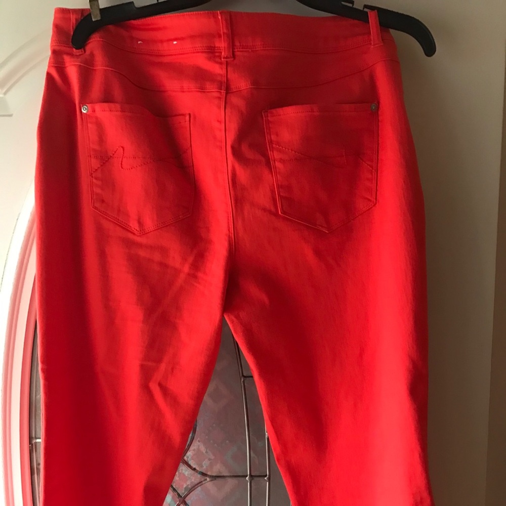 🆕 EST. 1946 Denim Women’s capris